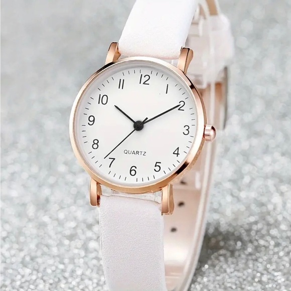 5 pcs set Stylish Women's Watch & Jewelry Set - Picture 3 of 7